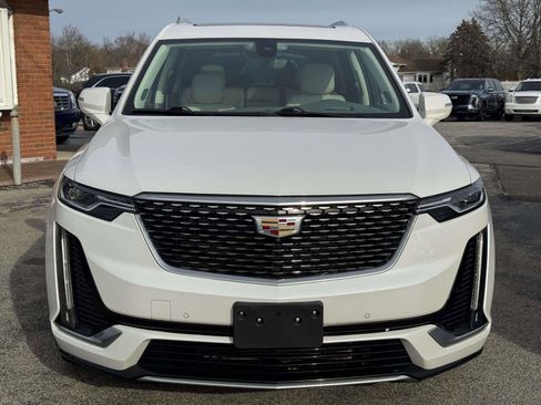 Certified 2022 Cadillac XT6 Premium Luxury w/ Technology Package image 2