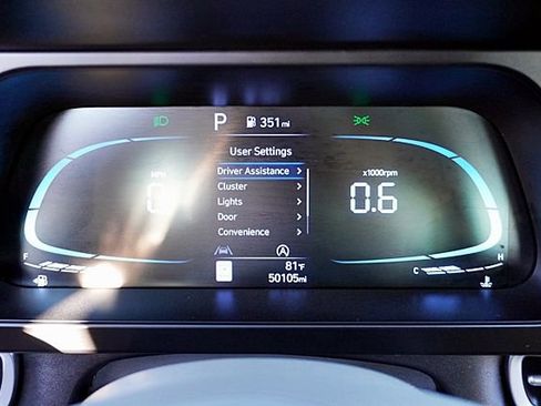 Used 2024 Hyundai Elantra SE image 30