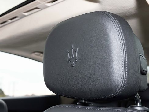 Used 2022 Maserati Quattroporte Modena image 24