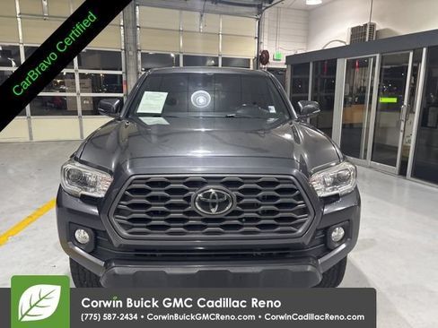 Used 2021 Toyota Tacoma TRD Off-Road w/ Technology Package AWD/4WD image 2