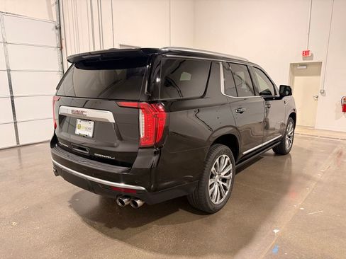Used 2021 GMC Yukon Denali w/ Denali Premium Package image 5