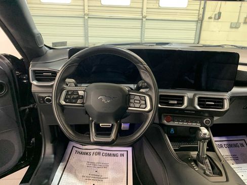 Used 2024 Ford Mustang GT Premium image 4