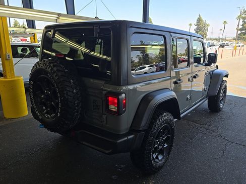 Certified 2023 Jeep Wrangler Unlimited AWD/4WD image 3