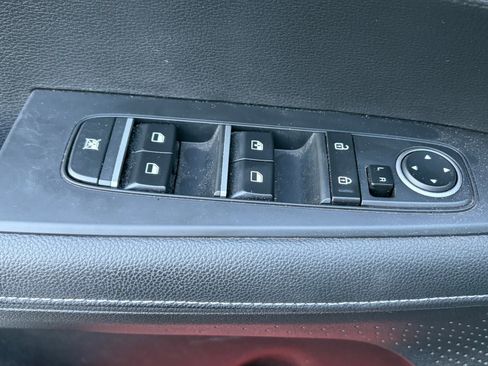 Used 2023 Kia Forte GT-Line w/ GT-Line Premium Package image 8