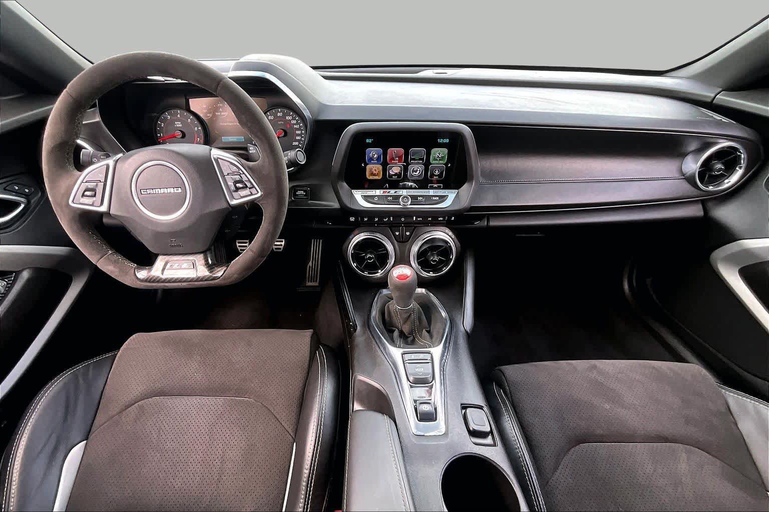 Used 2018 Chevrolet Camaro SS RWD image 16