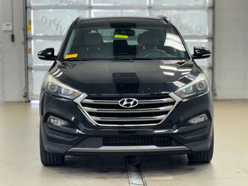 Used 2016 Hyundai Tucson Limited w/ Option Group 03 image 2