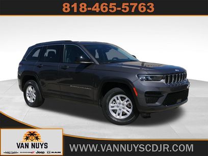Used 2023 Jeep Grand Cherokee Laredo