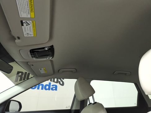 Used 2021 Kia Seltos SX image 16