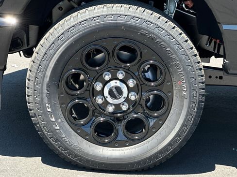 New 2025 Ford F250 Lariat w/ Lariat Ultimate Package image 24
