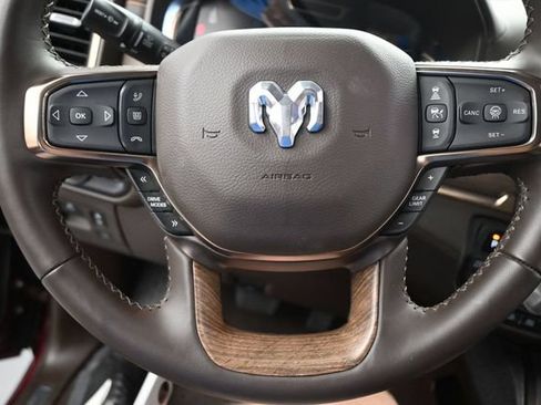 Used 2025 RAM 1500 Limited AWD/4WD image 22