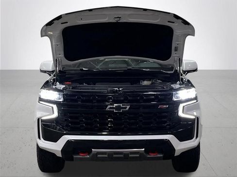 Used 2023 Chevrolet Tahoe Z71 w/ Z71 Off-Road Package AWD/4WD image 5