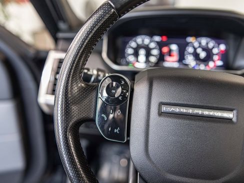 Used 2019 Land Rover Range Rover Sport HSE image 24