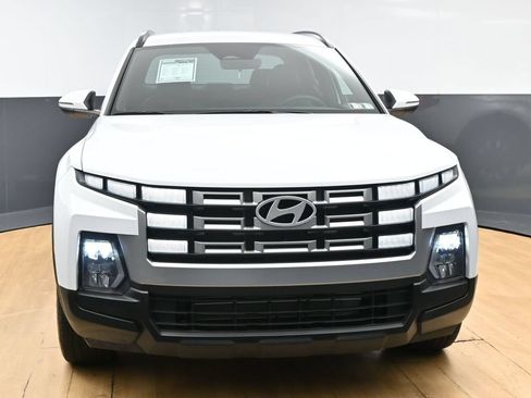 Used 2025 Hyundai Santa Cruz SEL FWD image 4
