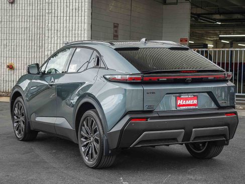 New 2026 Toyota C-HR AWD/4WD image 5