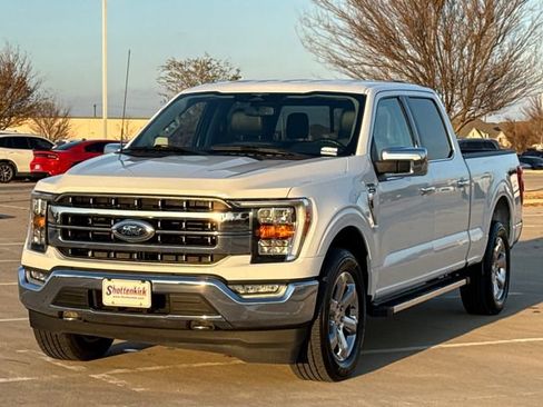 Used 2023 Ford F150 Lariat image 4