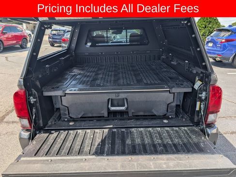 Used 2023 Toyota Tacoma SR5 w/ Technology Package AWD/4WD image 12