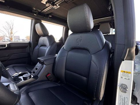 New 2025 Ford Bronco Badlands image 27
