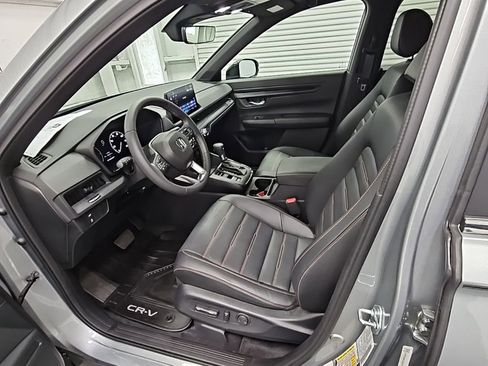 Used 2025 Honda CR-V Sport-L image 11