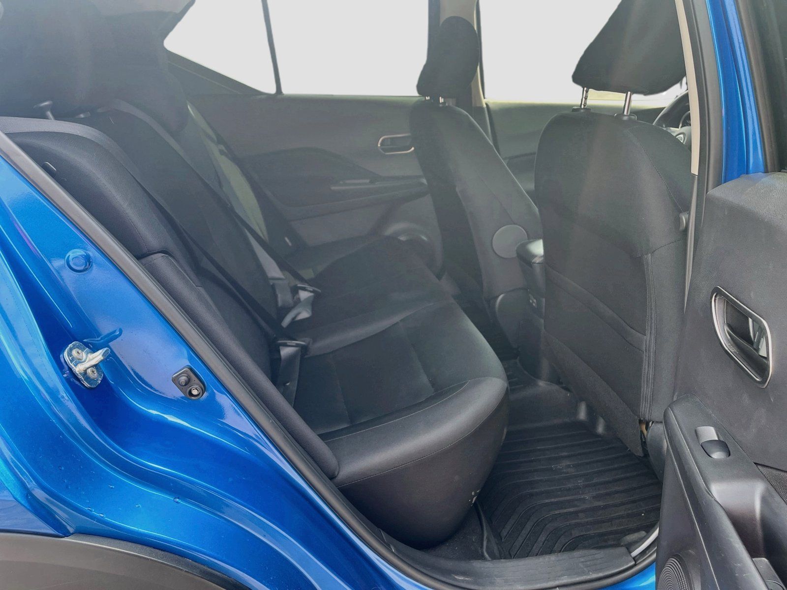 Used 2023 Nissan Kicks S FWD image 26