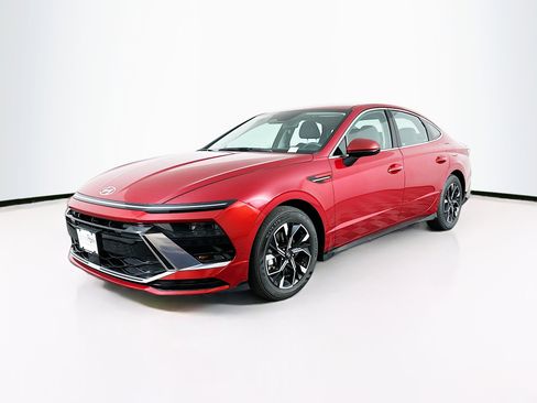 Used 2025 Hyundai Sonata SEL image 3