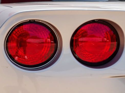 Used 2008 Chevrolet Corvette Coupe w/ Preferred Equipment Group RWD image 40