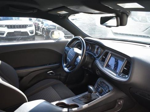 Used 2023 Dodge Challenger SXT image 21