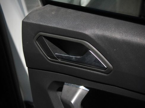 Used 2021 Volkswagen Tiguan SE w/ Panoramic Sunroof Package AWD/4WD image 59