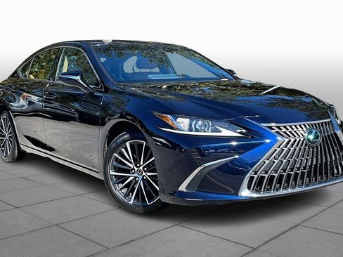 Used 2022 Lexus ES 350 w/ Premium Package image 2