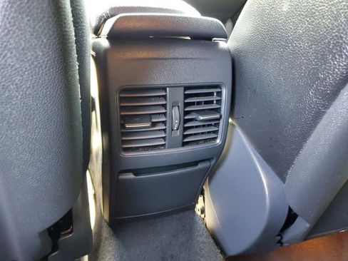 Used 2016 Mercedes-Benz GLA 250 4MATIC image 15