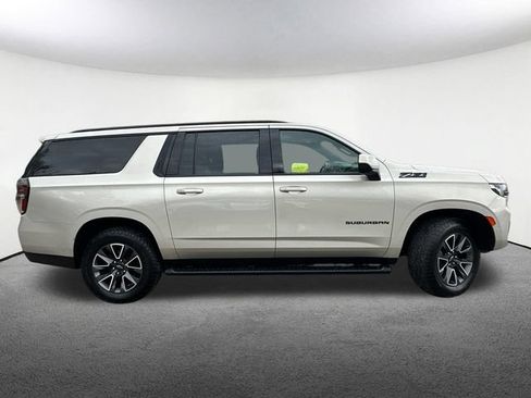 Used 2021 Chevrolet Suburban Z71 AWD/4WD image 15