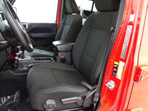 Used 2023 Jeep Wrangler Unlimited Sport AWD/4WD image 10