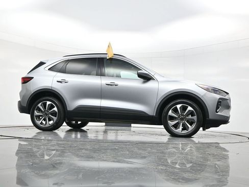 Certified 2023 Ford Escape Platinum image 49