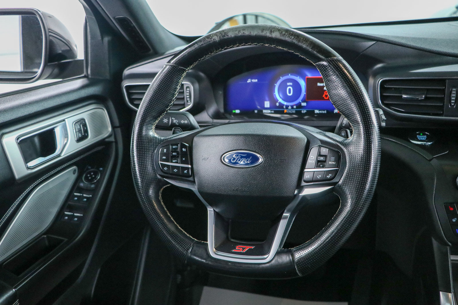 Used 2020 Ford Explorer ST w/ Premium Technology Package AWD/4WD image 12