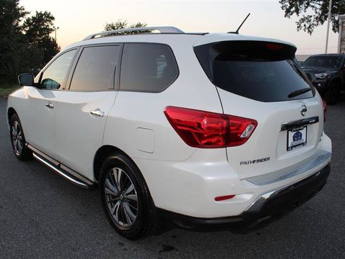 Used 2017 Nissan Pathfinder SL w/ SL Premium Package AWD/4WD image 5