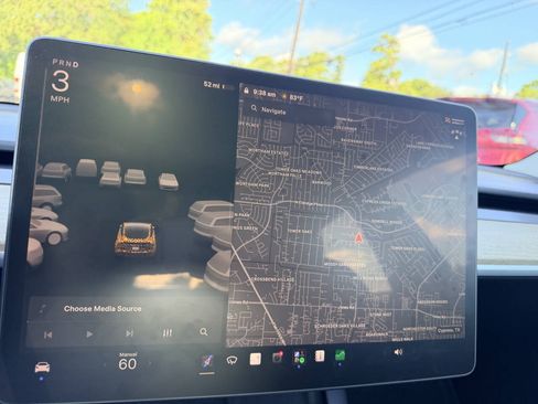 Used 2022 Tesla Model 3 Long Range AWD/4WD image 30