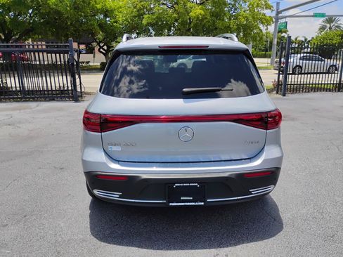 Used 2024 Mercedes-Benz EQB 300 4MATIC image 13