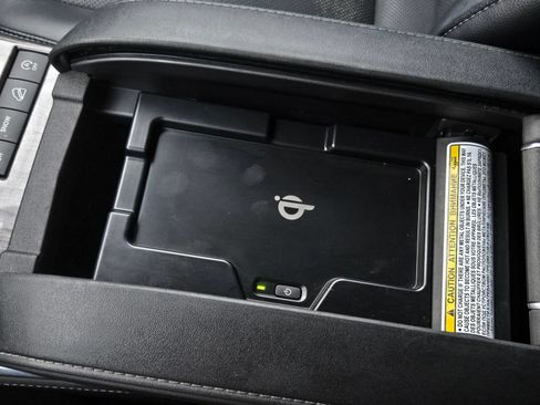 Used 2022 Toyota Highlander Limited AWD/4WD image 21