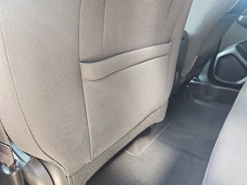 Used 2023 Chevrolet TrailBlazer LS FWD image 30