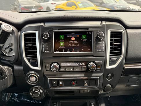 Used 2019 Nissan Titan SV w/ SV Convenience Package AWD/4WD image 31