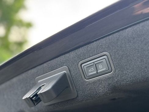 New 2026 Audi A8 L 3.0T AWD/4WD image 30