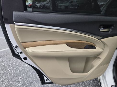 Used 2020 Acura MDX FWD w/ Advance Package image 10