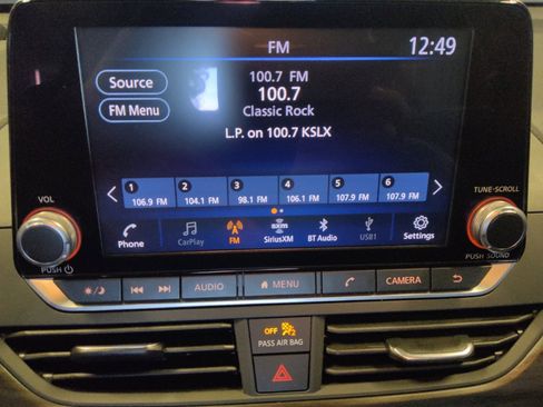 Used 2025 Nissan Altima 2.5 SV FWD image 25
