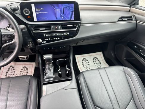 Used 2023 Lexus ES 300h F Sport FWD image 20