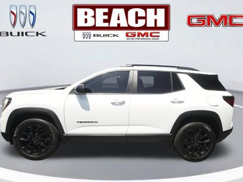 Used 2026 GMC Terrain Elevation w/ Elevation Premium Package FWD image 6