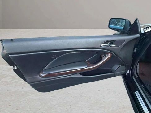 Used 2006 BMW 330Ci Convertible image 17