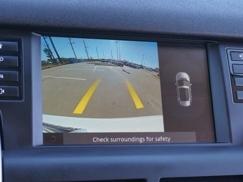 Used 2019 Land Rover Discovery Sport HSE image 18