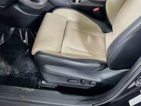 Used 2023 Subaru Outback Limited XT image 19