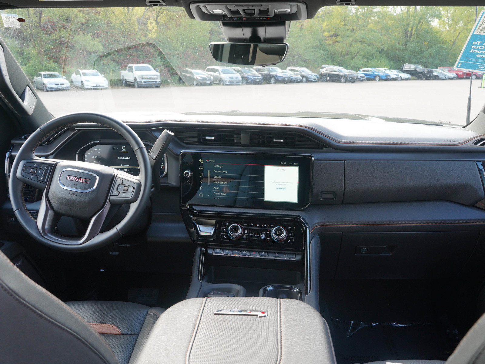 Used 2025 GMC Sierra 3500 AT4 w/ AT4 Premium Plus Package AWD/4WD image 13