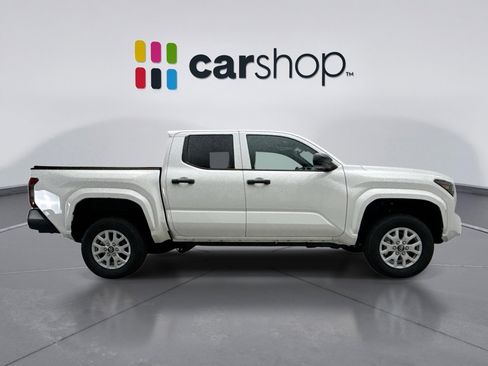 Used 2025 Toyota Tacoma SR image 6