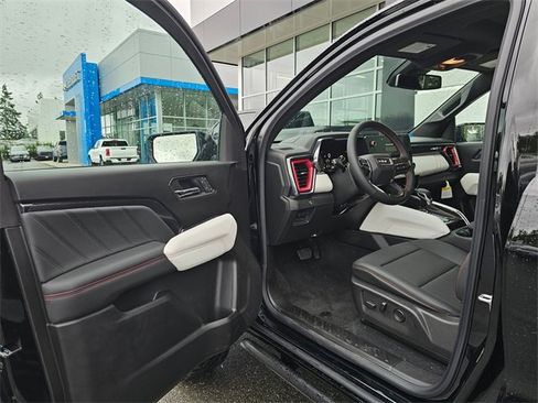 New 2025 GMC Canyon AT4 w/ AT4X Package image 21